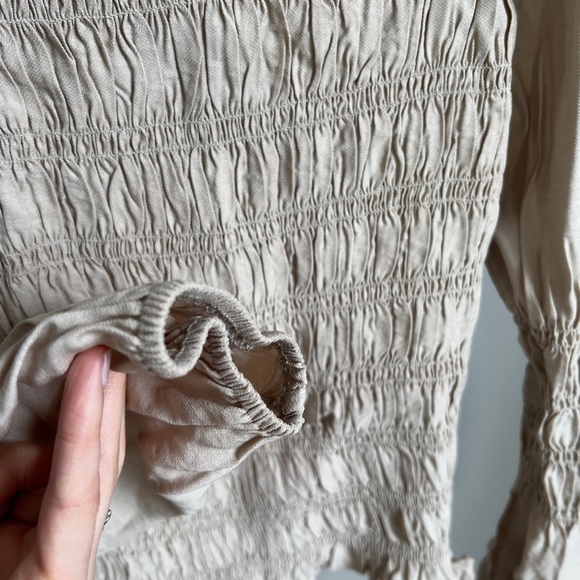 Cistar New York Light Beige Top is size Small - Picture 2 of 7